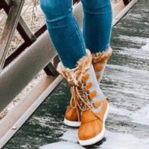 Brown and gray faux fur snow boots size 5.5-9